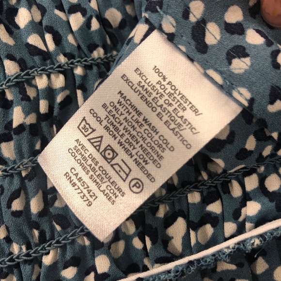 🆕 Ann Taylor Fiesta Dot Smocked Peplum Ruffle Top - Picture 13 of 14